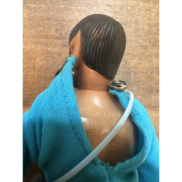 Vintage 1974 Mego Star Trek Mr. Spock 8” W/ Uniform Belt Phaser Communicator - Picture 8 of 9